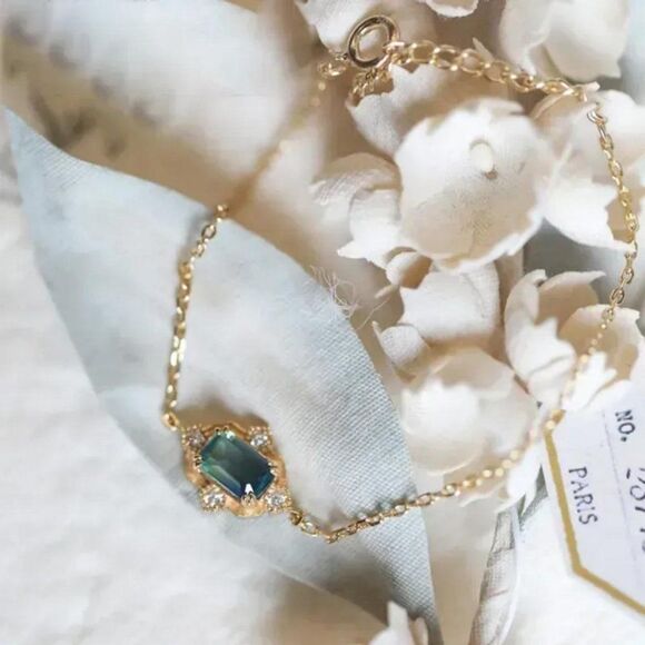 Vintage Style Sterling Silver Bracelet Blue Dainty Gold Chain with Blue Stone - Picture 6 of 6